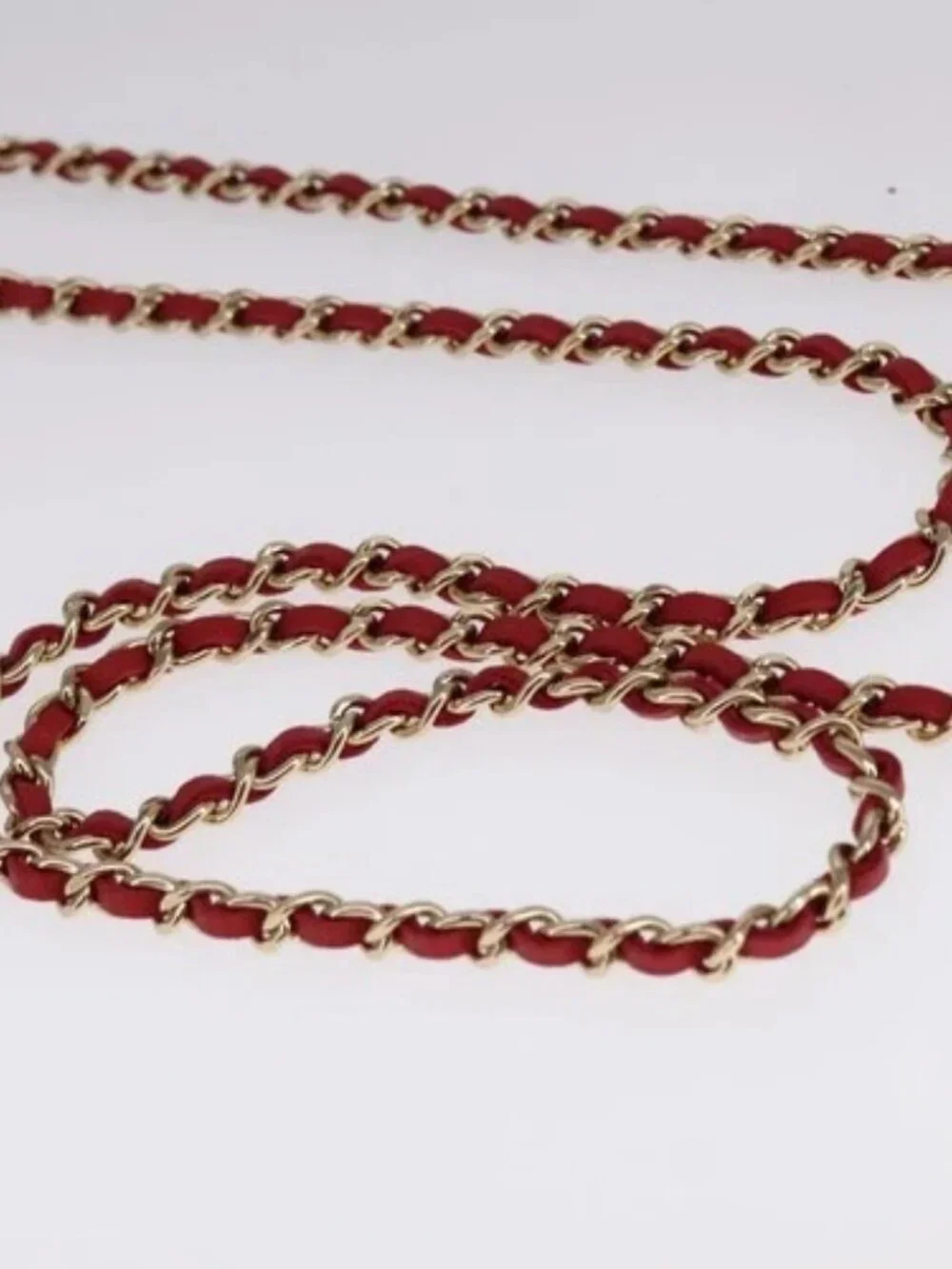 CHANEL Small Box Matelasse Chain Pouch Lamb Skin Red CC Auth 108916AV